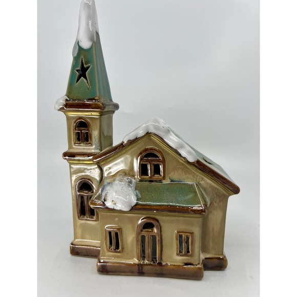 Tii Collections Snow Topped Ceramic C2200 Church Tealight Candle Holder - Picture 1 of 7